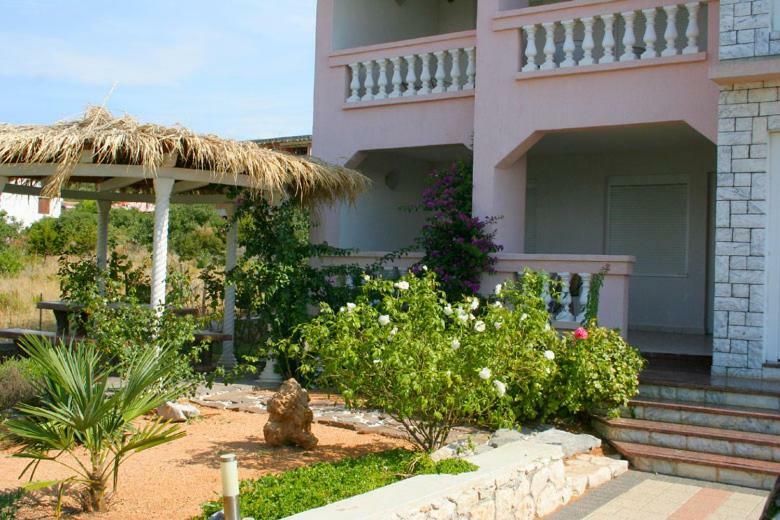 Apartments Mirjana - Stara Novalja Luaran gambar